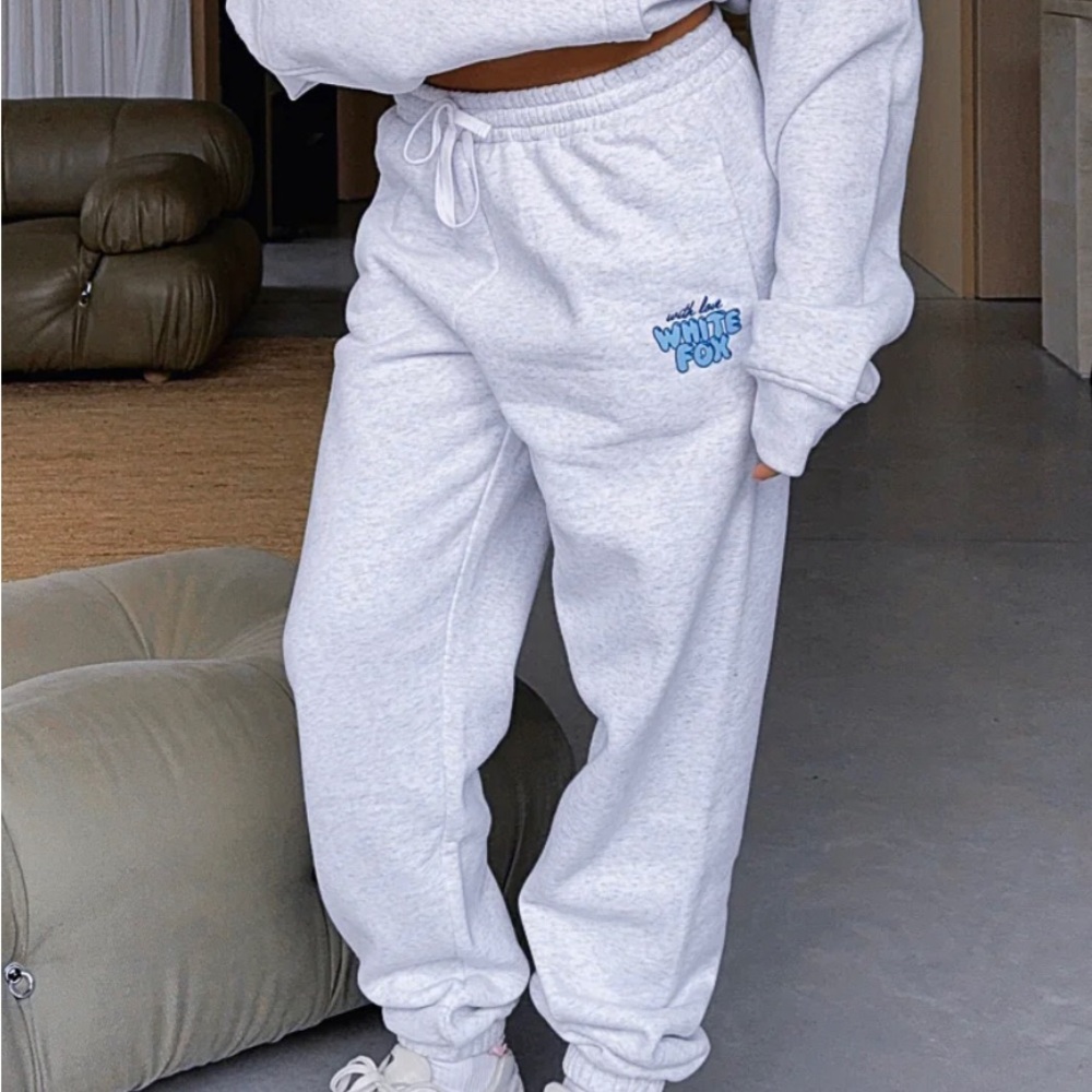 White fox  Unisex Light Gray 'White Fox' Logo Sweatpants Size M